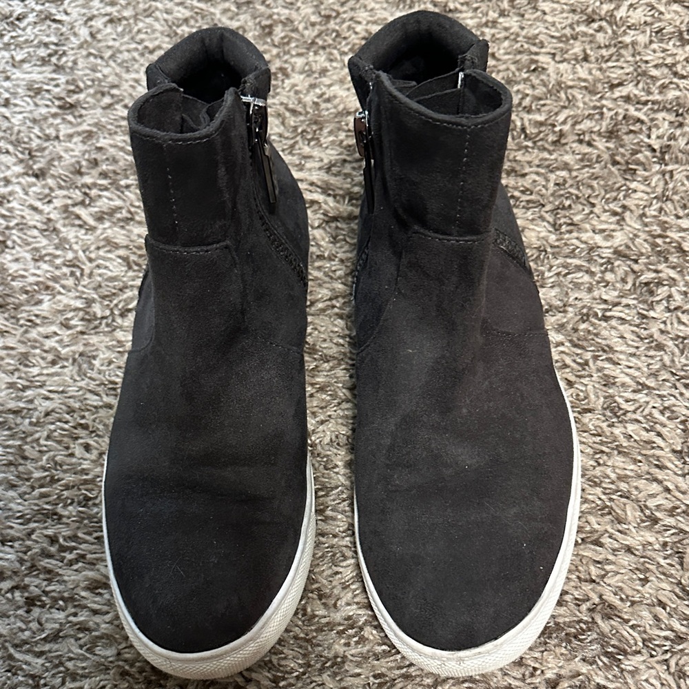 Dark grey Suede boots k
